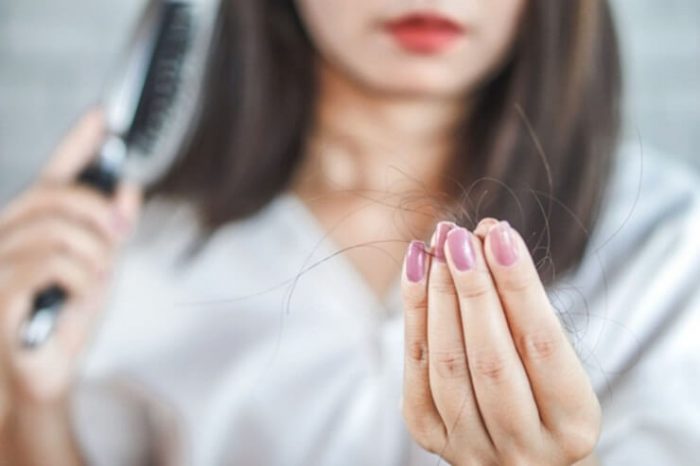 Cách khắc phục tình trạng rụng tóc nhiều ở nữ